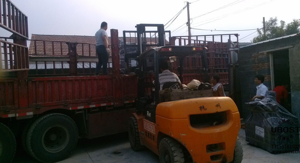 優(yōu)博世特，ubost,鉆孔機，銷軸，螺栓，自動，攻絲機，機械手，非標自動化，設備，銷軸鉆孔機，螺栓鉆孔機，