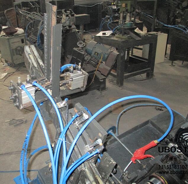 優(yōu)博世特，ubost,鉆孔機，銷軸，螺栓，自動，攻絲機，機械手，非標(biāo)自動化，設(shè)備，銷軸鉆孔機，螺栓鉆孔機，