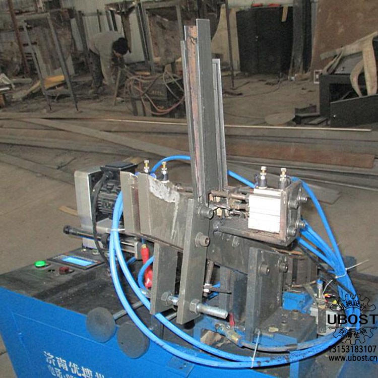 優(yōu)博世特，ubost,鉆孔機，銷軸，螺栓，自動，攻絲機，機械手，非標(biāo)自動化，設(shè)備，銷軸鉆孔機，螺栓鉆孔機，