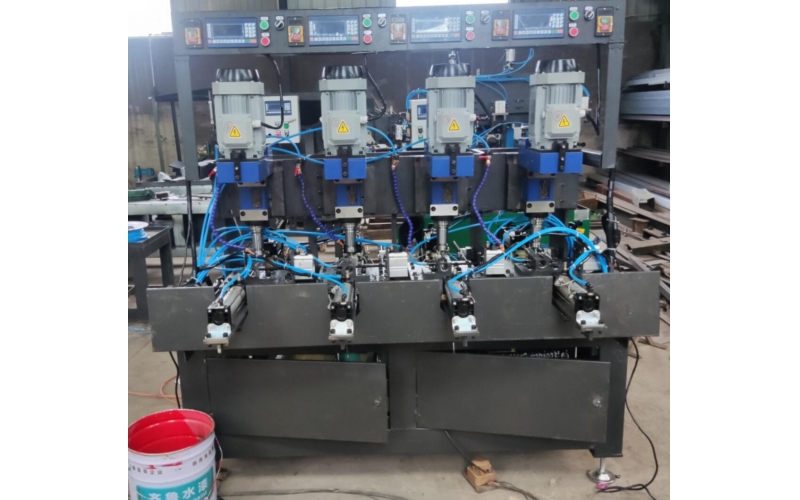 螺栓-四頭銑槽機