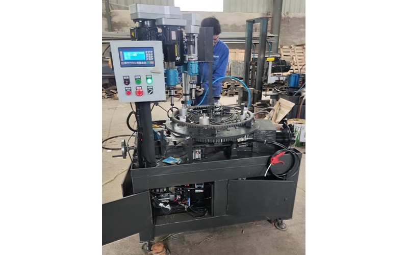 齒圈-自動伺服鉆孔攻絲一體機