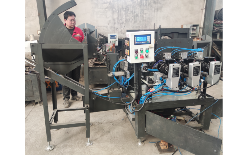 螺栓銷軸-五軸自動(dòng)鉆孔倒角機(jī)