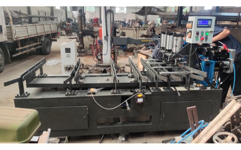 園棒-打中心孔鉆孔攻絲機(jī)