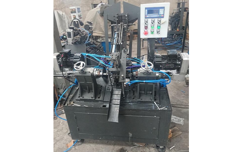 銷(xiāo)軸、螺栓-兩軸全自動(dòng)鉆孔、單倒角一體機(jī)